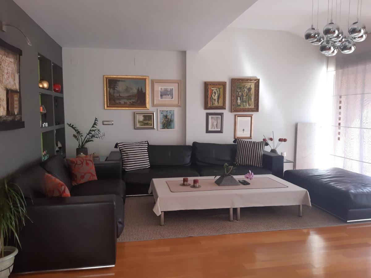 Apartments In Villa Azra ริเยกา ภายนอก รูปภาพ