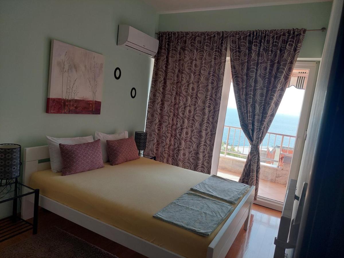 Apartments In Villa Azra ริเยกา ภายนอก รูปภาพ
