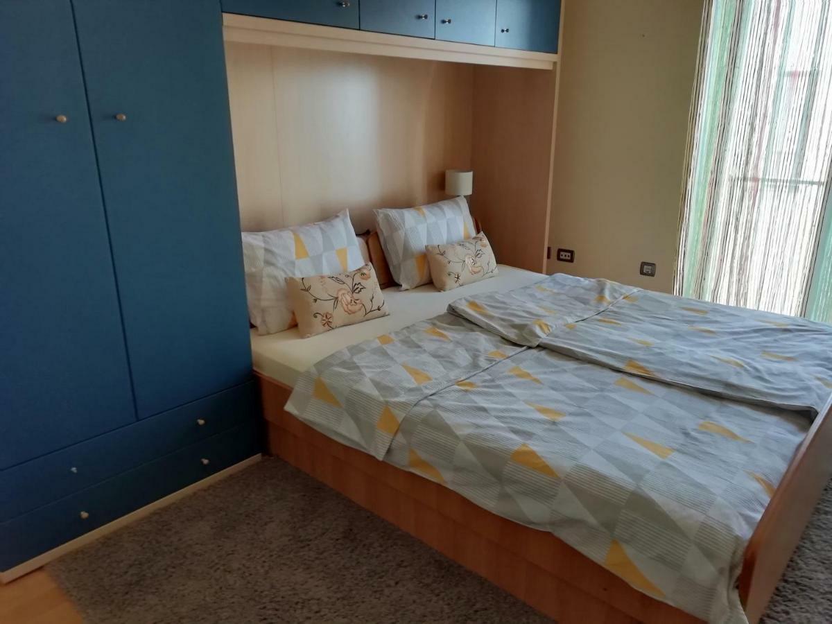 Apartments In Villa Azra ริเยกา ภายนอก รูปภาพ